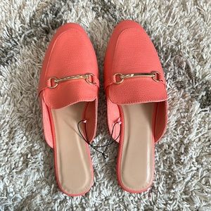 Coral Loafers / new